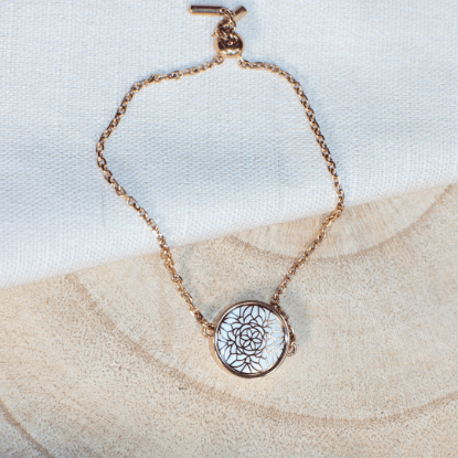 Aroma Jewelry mother-of-pearl Bracelet