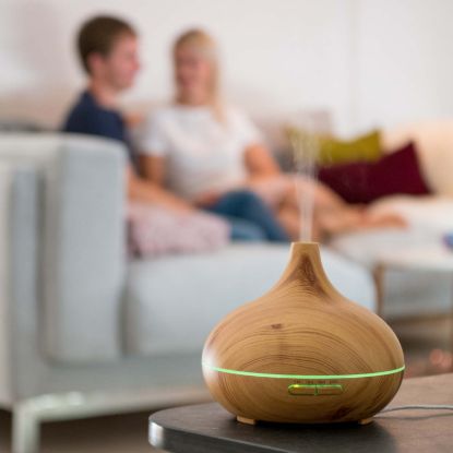 Aroma Diffuser in Wood Look with Top 6 Essential Oils Set
