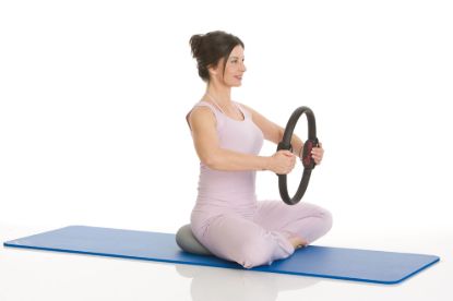 Kombi Set Pilates Foamroller Premium 90cm lila und Pilates Circle Premium